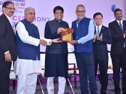 Piyush Goyal Praises Uttar Pradesh's Business-Friendly Reforms at UP International Trade Show | - Times of India