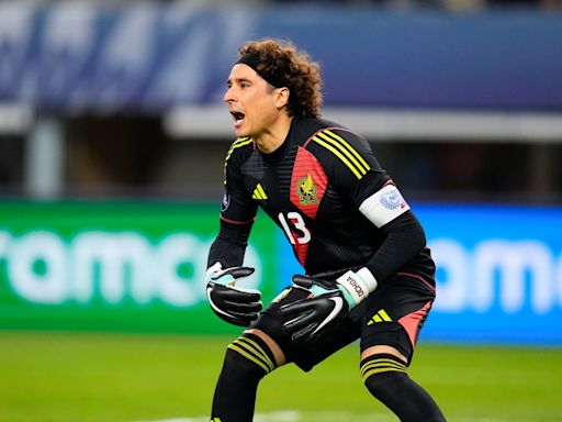 Guillermo Ochoa se despide de la Serie A y anuncia su retiro del Salernitana - El Diario NY