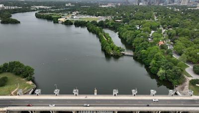 Backed by federal funds, Austin OKs deal to build pedestrian bridge over Lady Bird Lake