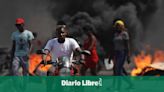 Vecinos bloquean calles en Puerto Príncipe para protegerse y evitar la entrada de bandas