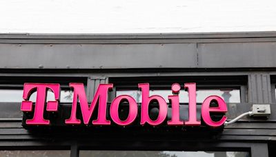 T-Mobile Stock Has Traded Sideways This Year. Will It See Gains Following Q1 Results?