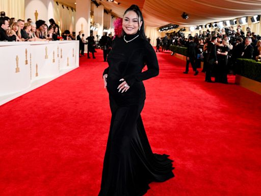 Vanessa Hudgens gives birth to first child