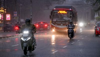 Weather Update: Delhi may get some showers, Mumbai, other parts brace for heavy rains