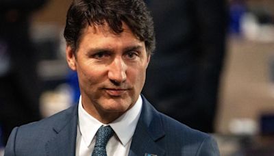 Should Justin Trudeau stay or go? + grappling with the death of a father of seven
