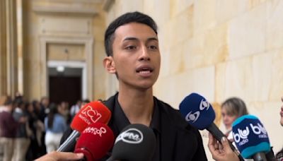 Piden medidas de seguridad para consejero juvenil que criticó al presidente Petro