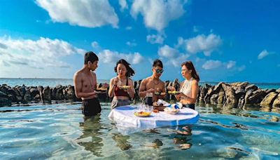 不只看花火節！澎湖夢幻新景點 吉貝島「石滬漂浮早餐濕身秀」