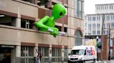 Why is there a 50-foot tall alien towering over Covington? NKY welcomes new friend