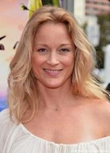 Teri Polo