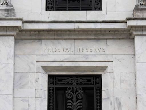 Fed’s Under Pressure to Catch Up. Why Central Bank Rate Cuts Signal Normalcy, and 4 Other Things to Know Today.