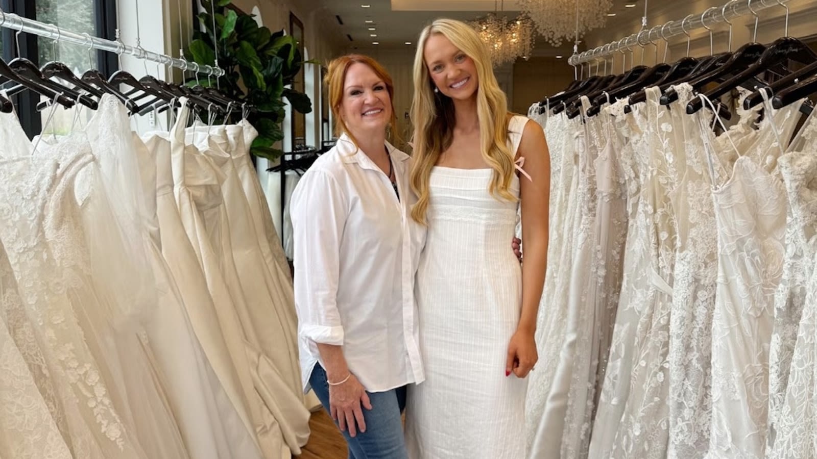 'Pioneer Woman' Ree Drummond goes wedding dress shopping with daughter Paige