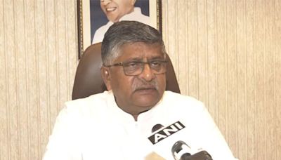 "Rahul Gandhi is politicizing the issue," says BJP's Ravi Shankar Prasad on his Manipur visit