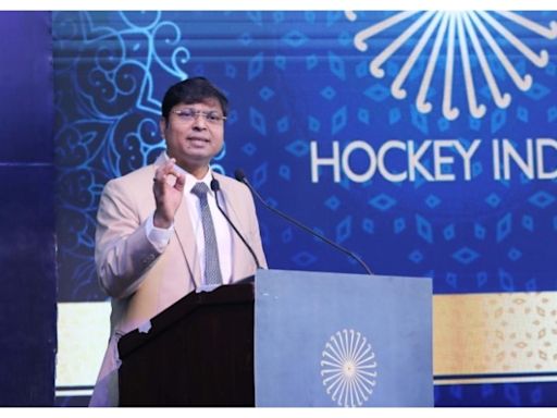 Hockey India Set To Host First-Ever Masters Cup For Men, Women