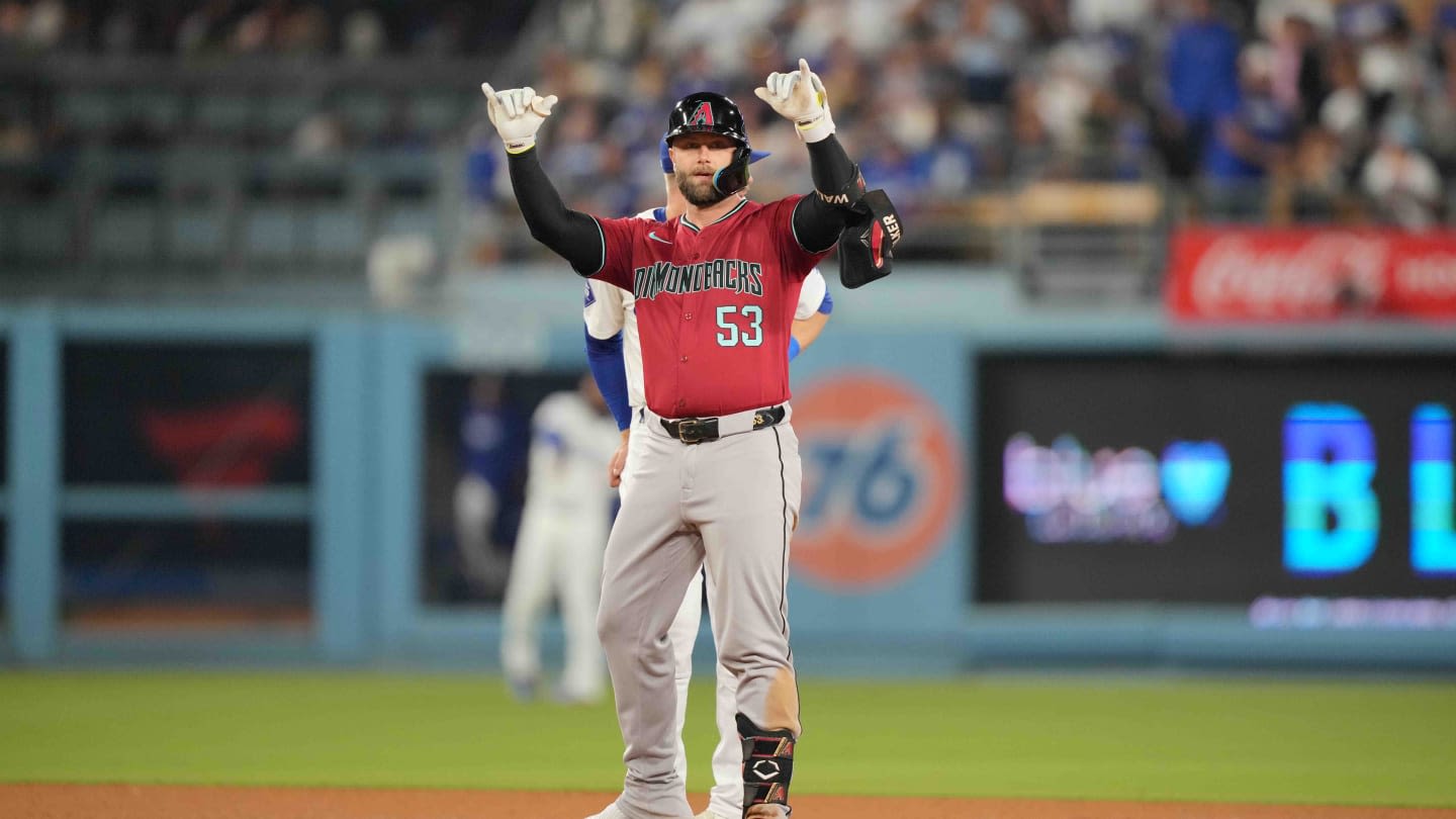 Christian Walker Has Two Homer Night in D-backs 12-4 Rout over Dodgers