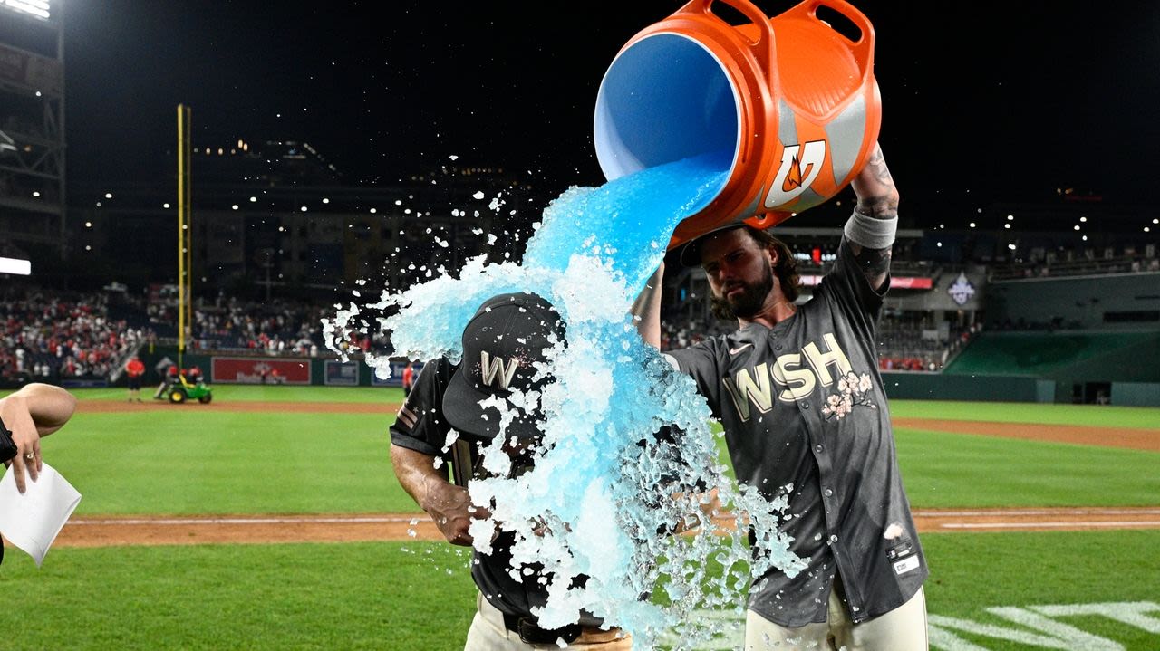 Jacob Young drives in go-ahead run as Nationals rally past Reds 5-4