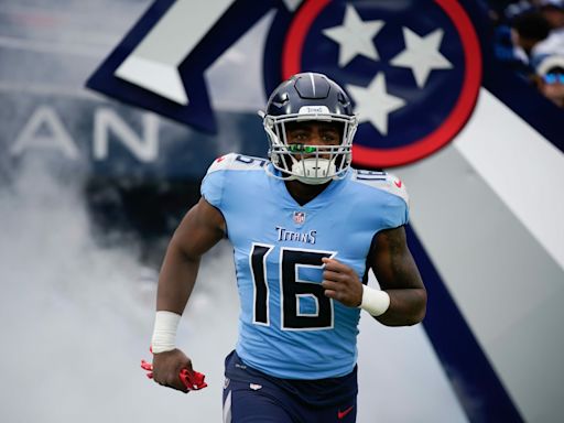 Should Titans trade WR Treylon Burks to Steelers?