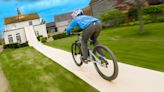 Matt Jones salta en bici sobre su propia casa