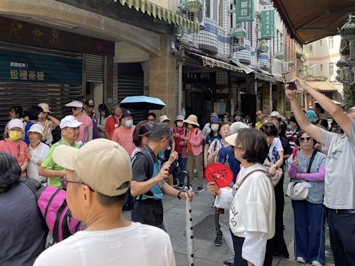 新北坪林拚在地觀光 老街試辦假日市集湧人潮