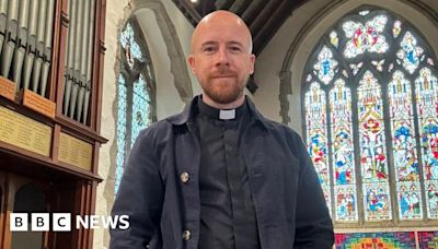 Canterbury Cathedral: Former wrestler ordained as deacon