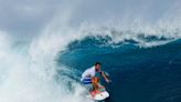 JO Paris 2024 : les surfeurs se préparent à dompter la terrible vague de Teahupoo