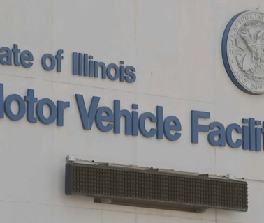 Illinois DMVs have new summer hours for teen drivers. Here's how to get an appointment