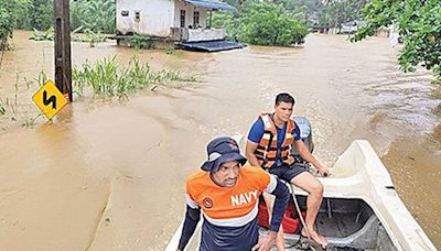 Heavy rains lash Sri Lanka, 10 killed, 5 missing