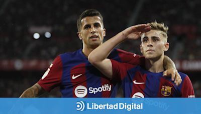 El Barça supera al Sevilla en el adiós de Xavi