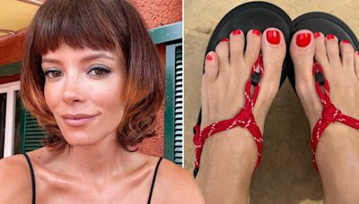 Lily Allen flaunts her feet in Italy to plug new OnlyFans