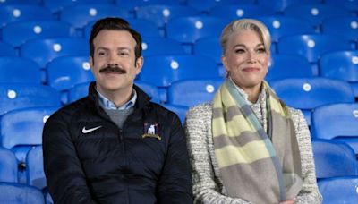 Are Hannah Waddingham & Jason Sudeikis Dating? Relationship Explained