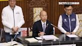 民進黨抗議舉手表決！韓國瑜動怒：安靜一下 王世堅偷舉2手遭要求舉1手