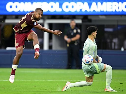 Rondón y Rafa Romo, un dúo que llena de fe a la Vinotinto