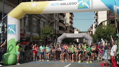 Zakariya El Boubekraoiu y Sara Benedí se imponen en la Media Maratón de Sabiñánigo