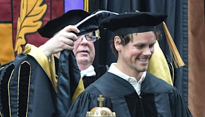 Anderson University alumnus receives honorary doctorate at ceremony, 'impact on our world'