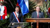 Peña asume presidencia de Paraguay con desafío de construir alianzas, mostrar autonomía