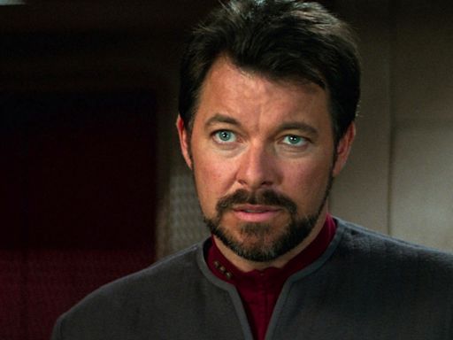 How Jonathan Frakes Brought A Sneaky Marvel Trick To Star Trek