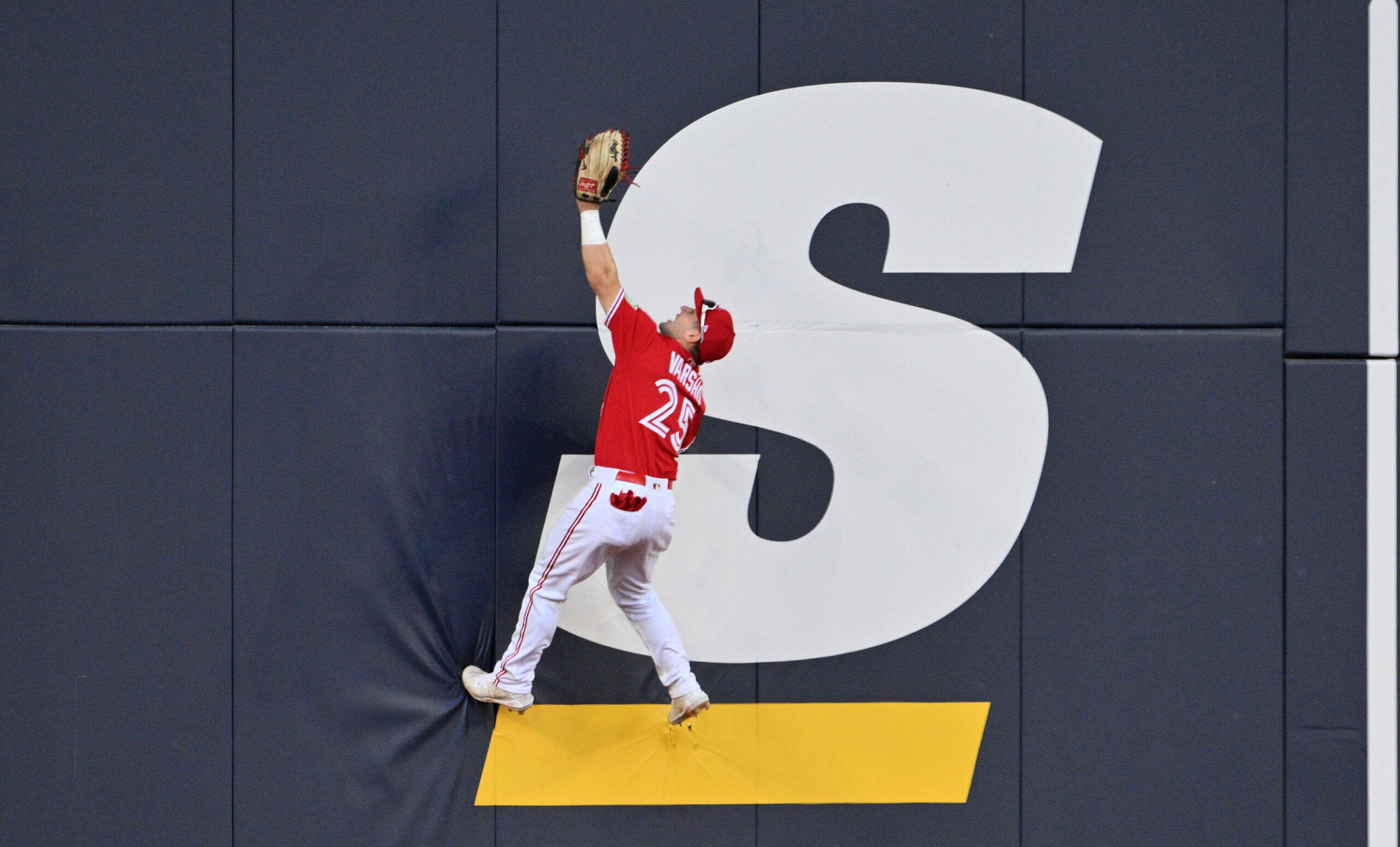 Blue Jays drop Canada Day contest after injuries force Guerrero, Kiner-Falefa out of lineup