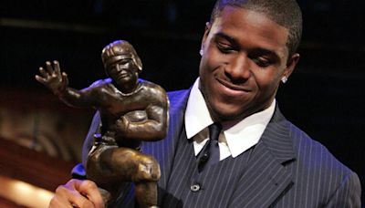 Restituyen Trofeo Heisman del 2005 a Reggie Bush