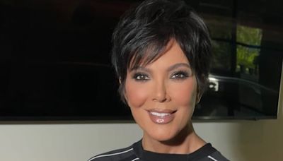 Es weihnachtet schon sehr in Hollywood: Kris Jenner wird zum Baumschmuck