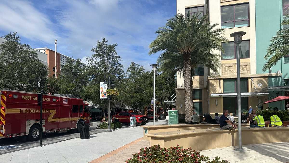 West Palm Beach City Hall evacuated after cocaine found on premises