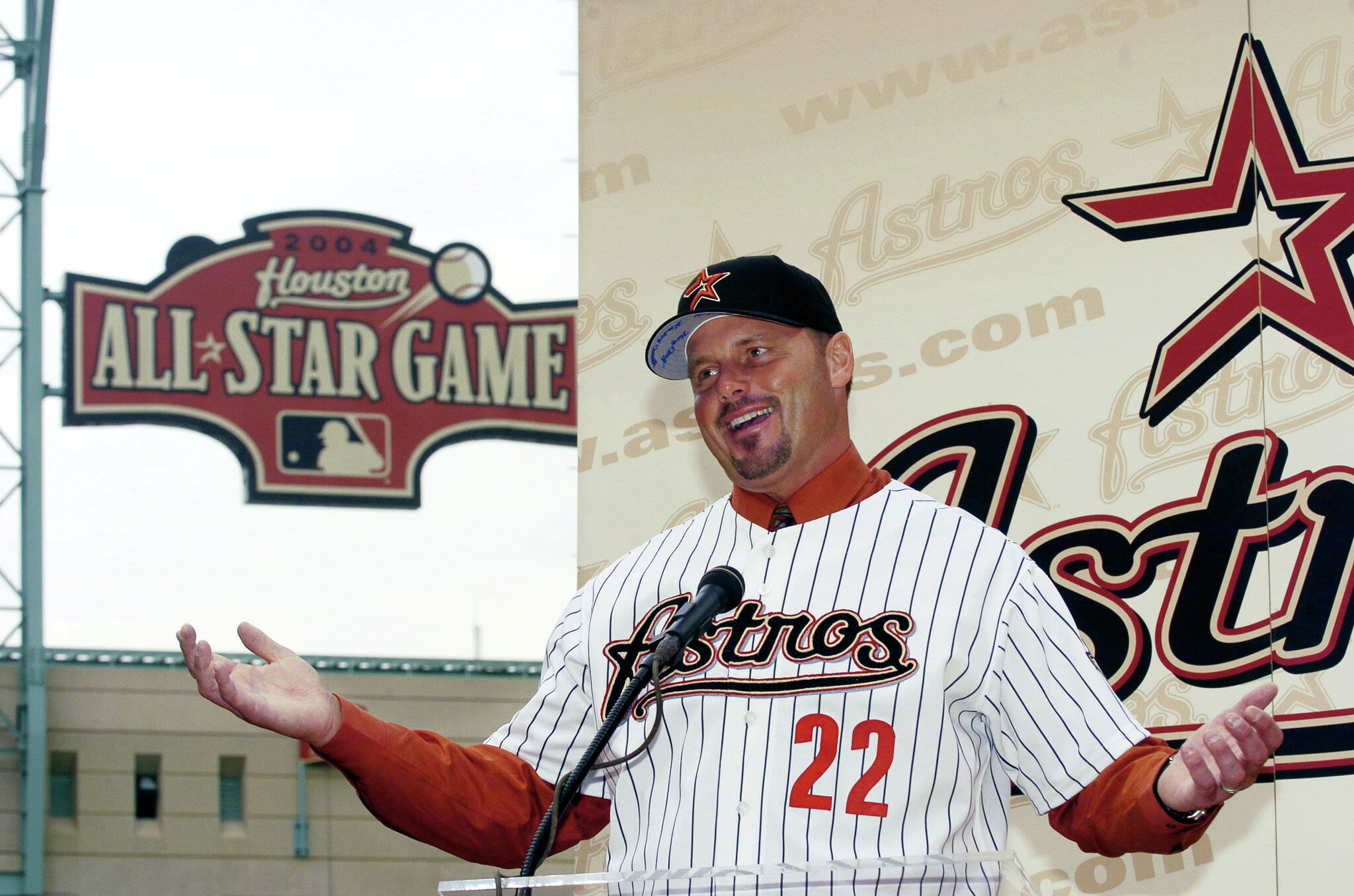 How rabid fans, free Hummer led Roger Clemens to join '04 Astros