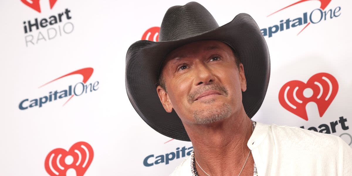 Country Music Fans Call Tim McGraw the "Greatest Of All Time" After Recent Concert