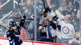 Morgan Barron snaps tie in 2nd period as Winnipeg Jets beat Chicago Blackhawks 3-1