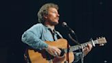 Gordon Lightfoot Dies: ‘If You Could Read My Mind’ & ‘Sundown’ Singer-Songwriter Was 84