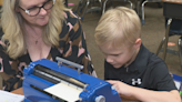 Kindergarten teacher learns braille to help visually-impaired student excel in class