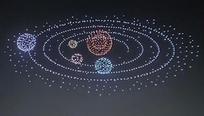 Scintillating drone show mesmerises crowd at Bannimantap parade ground