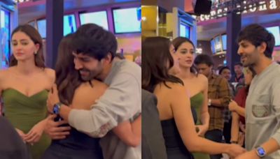 Ananya stands by while Sara Ali Khan-Kartik Aaryan share a warm hug; trolls say ‘Ananya aunty jealous ho rahi hai’