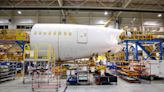 Más problemas para Boeing: un empleado denuncia fallas de fabricación en el fuselaje de los aviones 787 Dreamliner