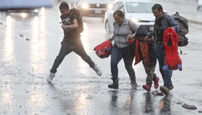 Activan doble alerta por lluvias fuertes en la CDMX