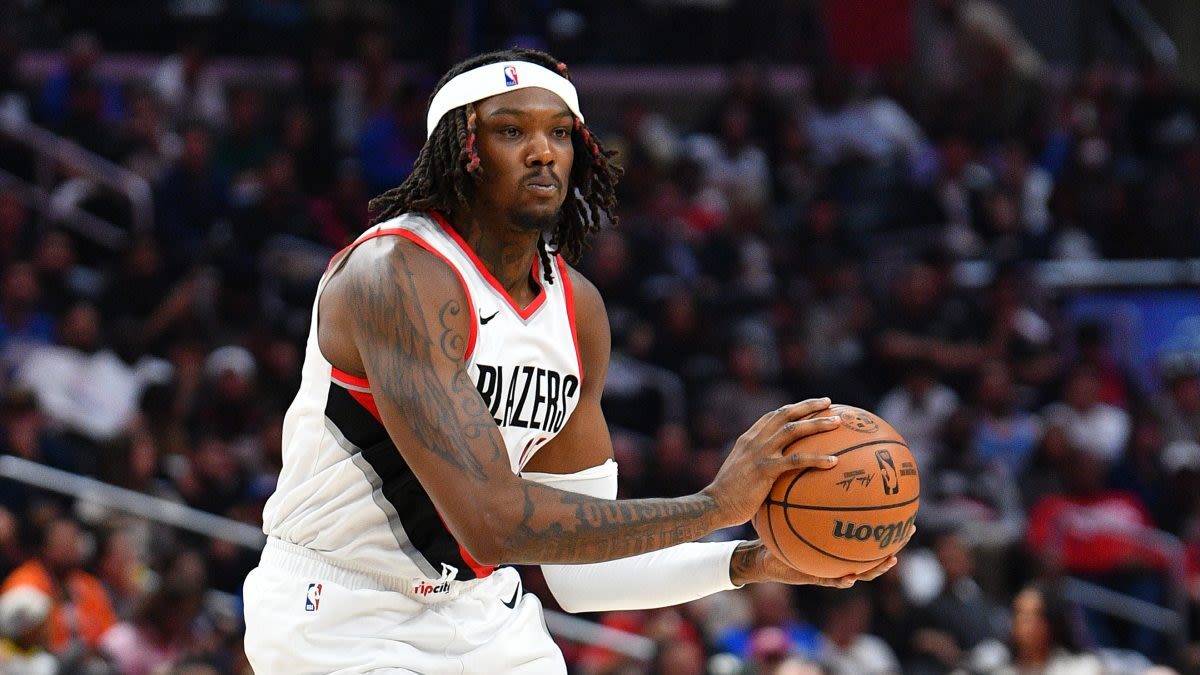 Report: Kings interested in trading for Blazers big man Williams III