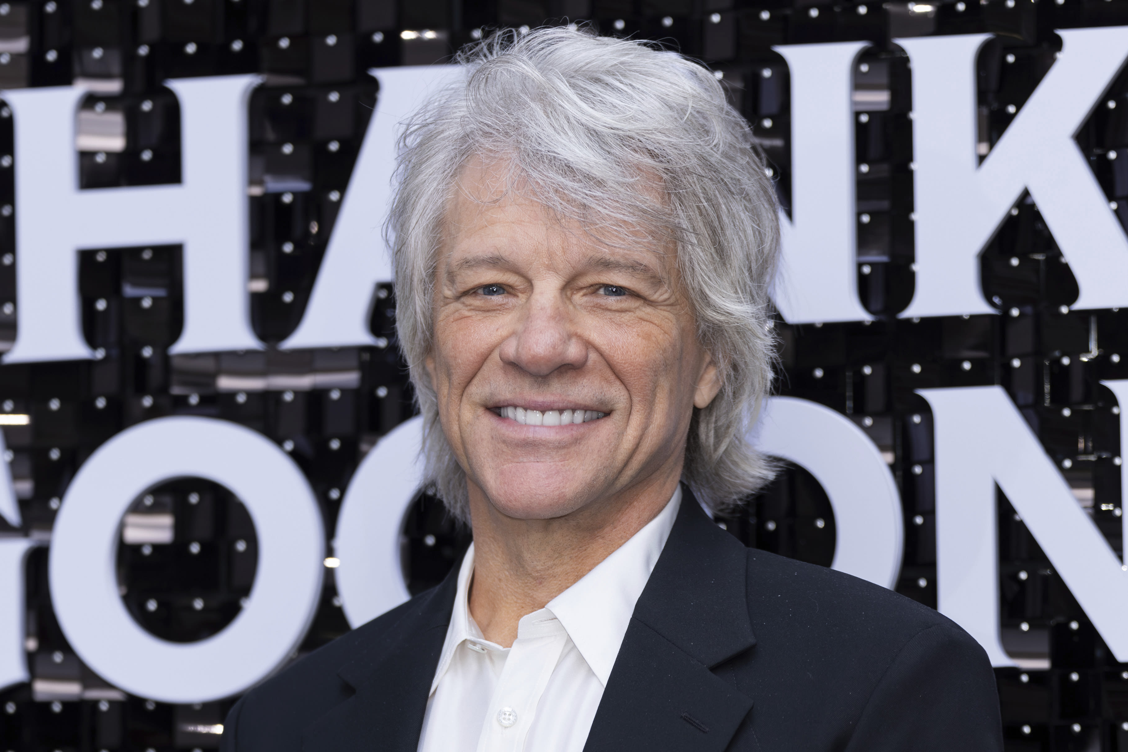 Jon Bon Jovi corrects record on Richie Sambora leaving band: He 'chose not to come back'