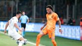 1-0. Van Dijk acerca a los Países Bajos a la Eurocopa con un postrero gol de penalti